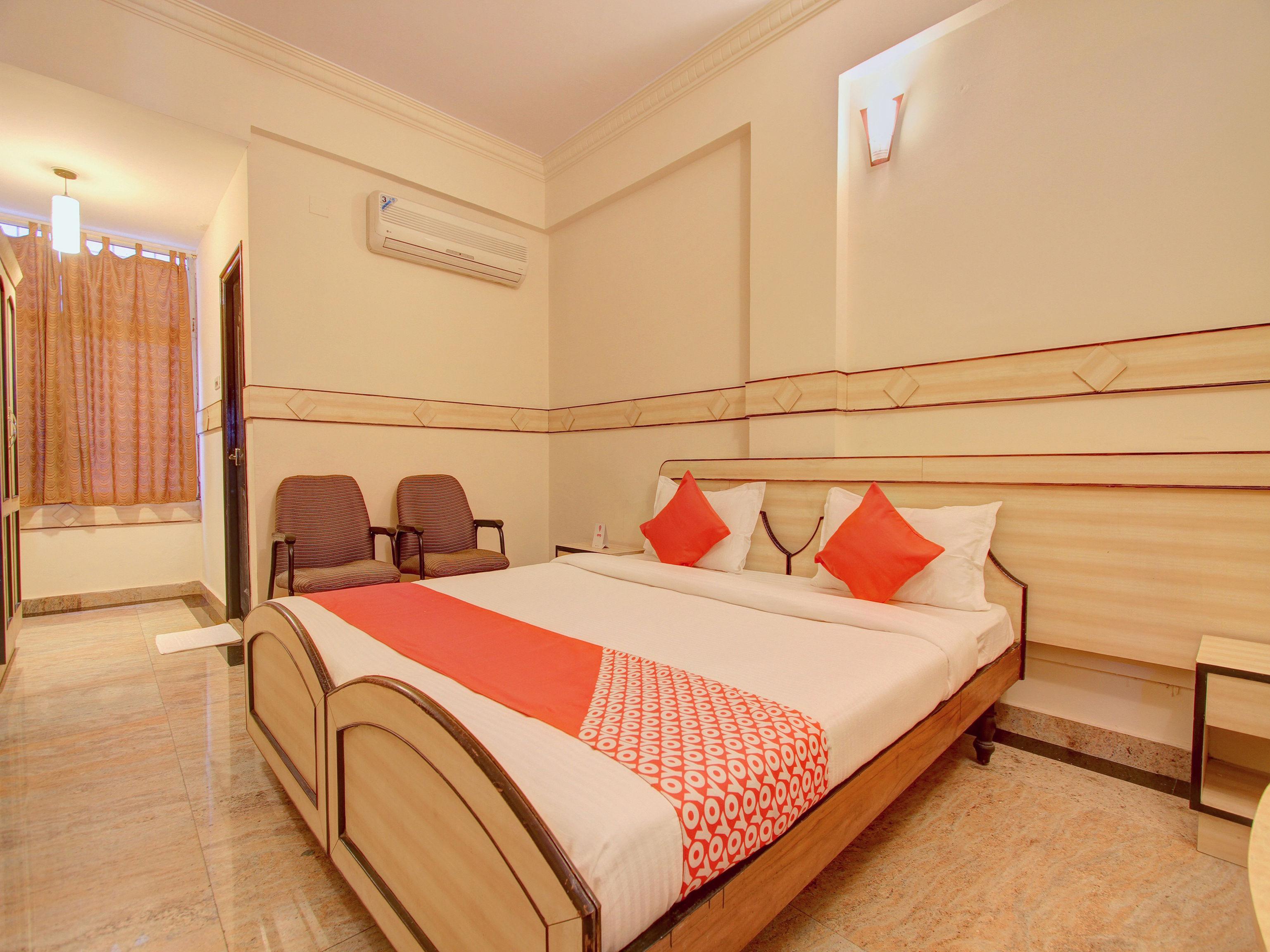 Oyo 12985 Sabharwal Viceroy 3* Bangalore