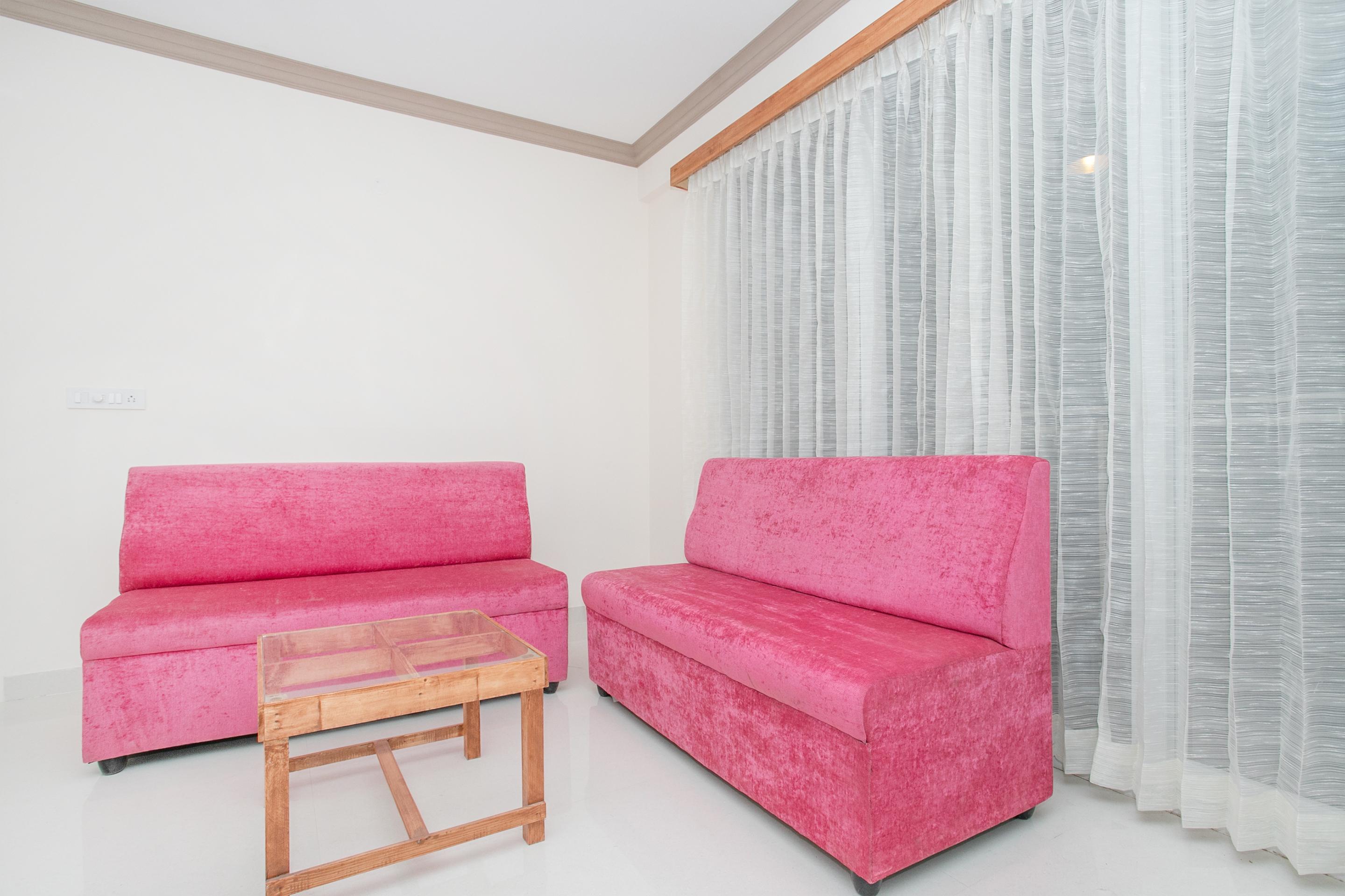Oyo 12045 Dollars Nest Hotel 2*