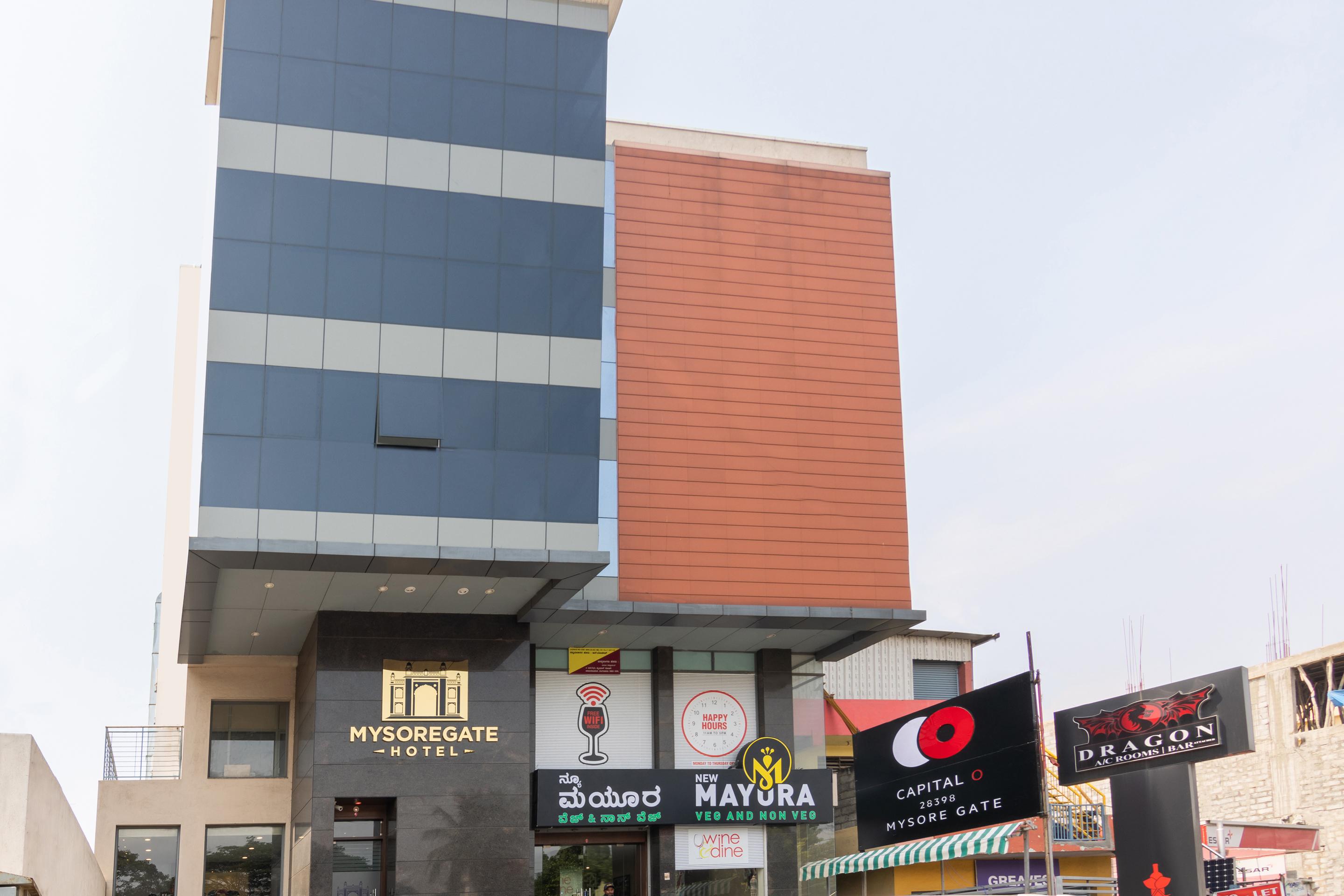 Capital O 28398 Mysore Gate Hotel 3*