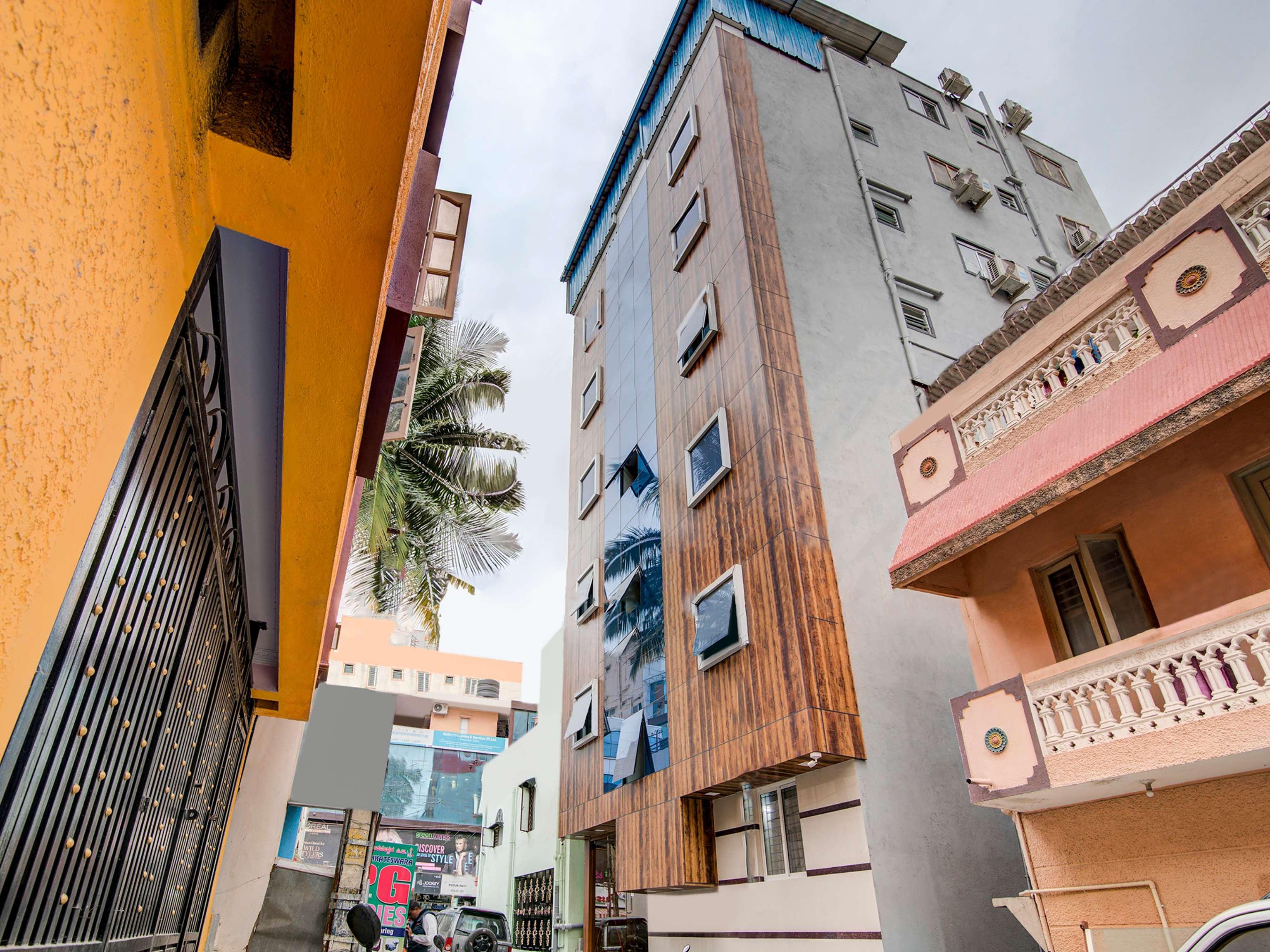 Hotel O Varcity Plaza Bangalore