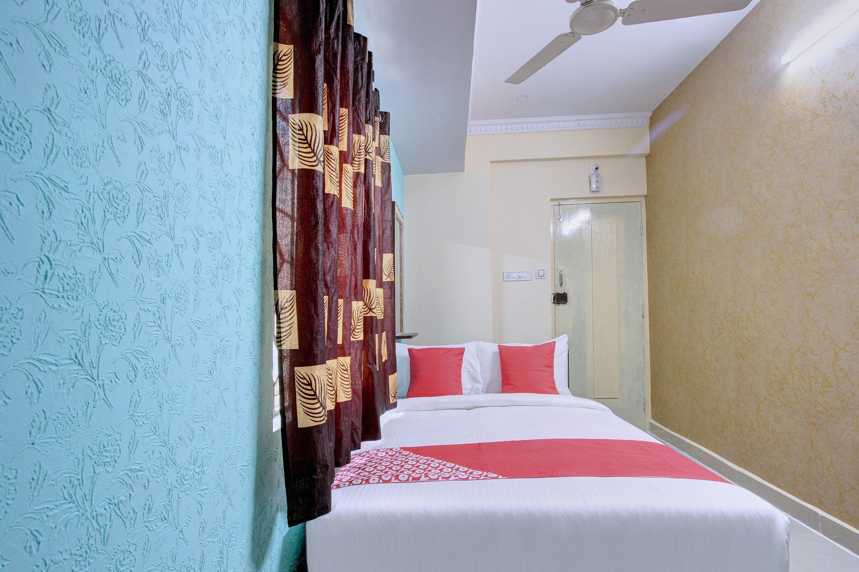 O Blue Hotel