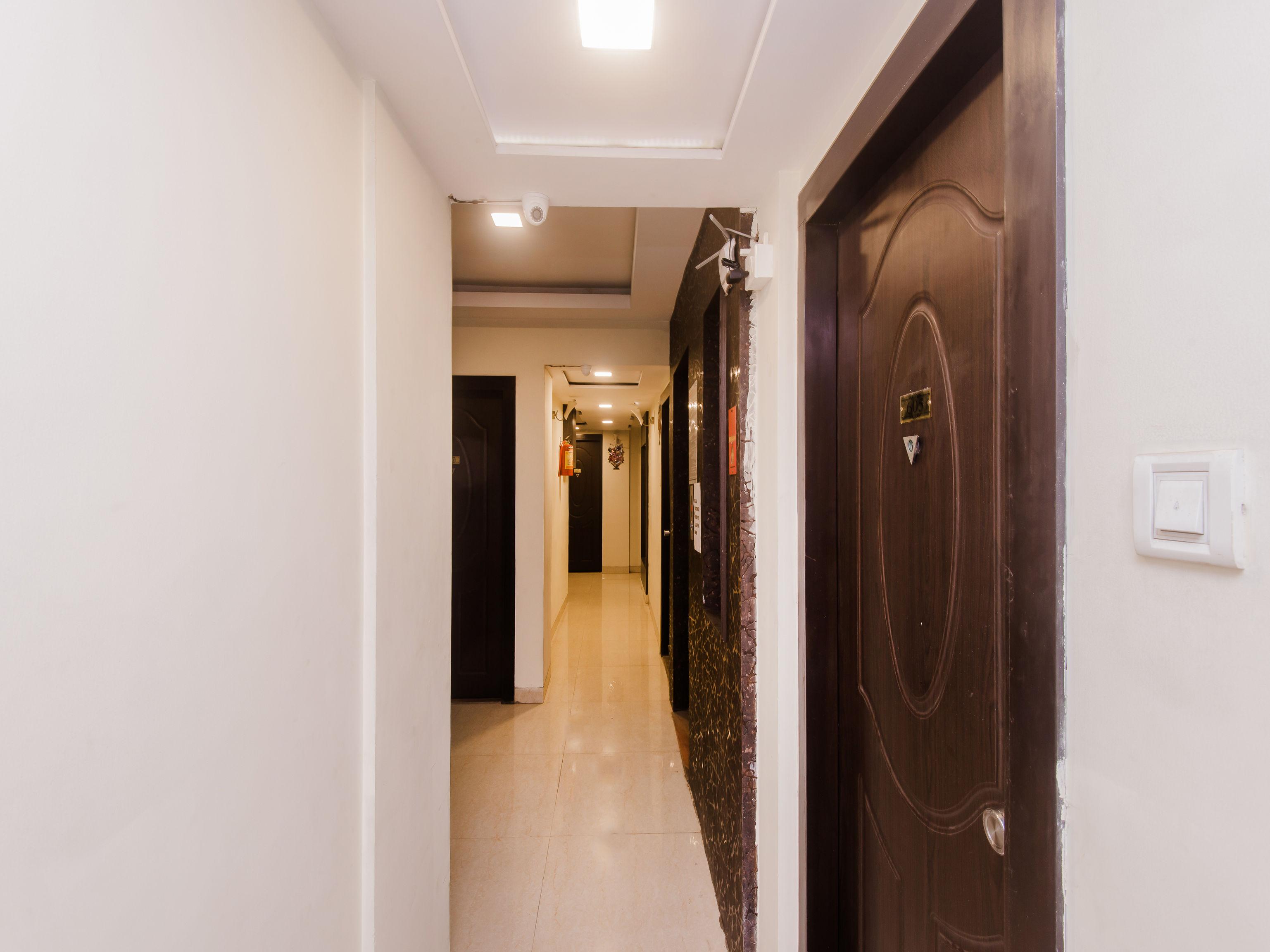Hotel Oyo 11683 Ymca 3*