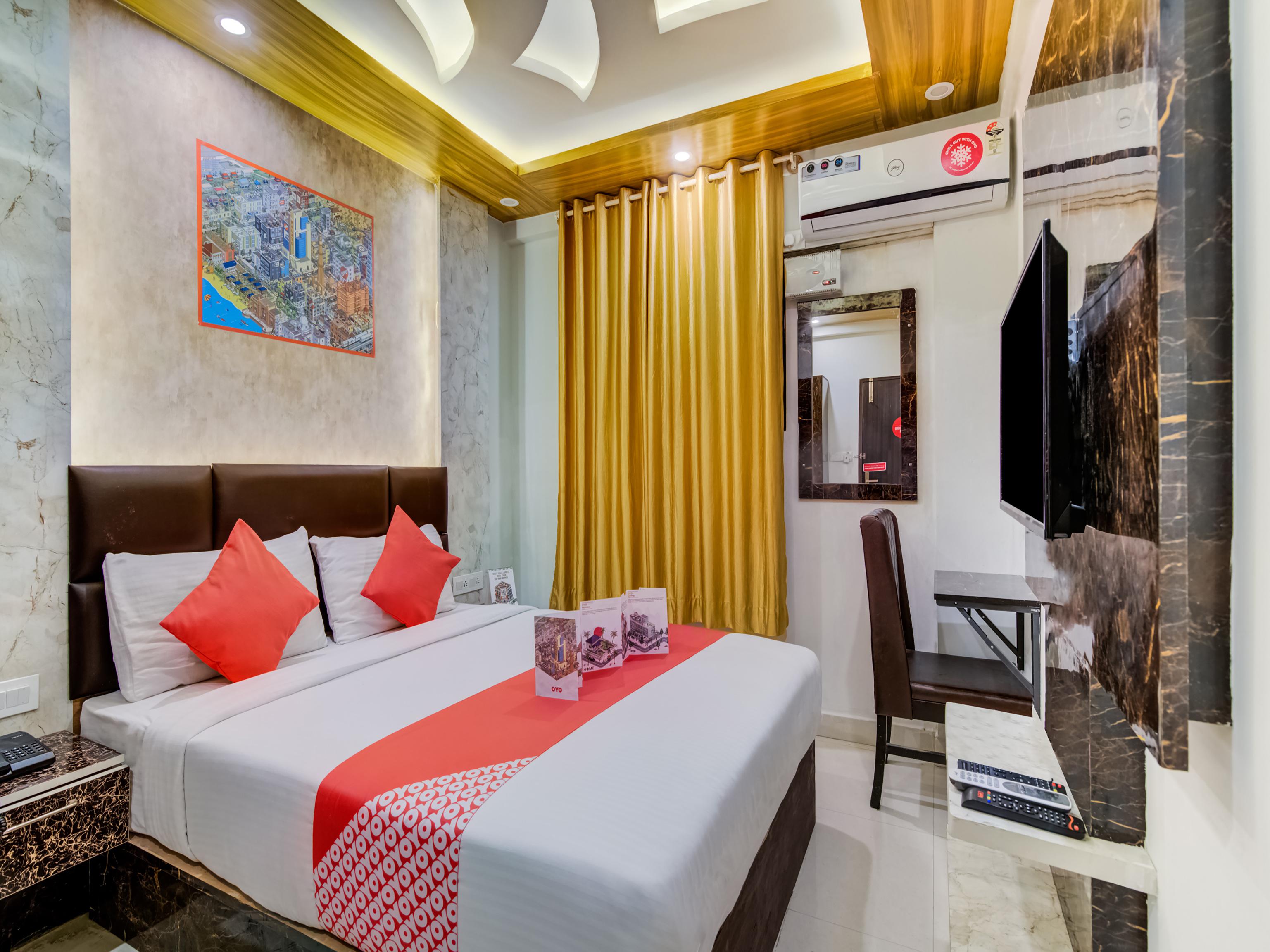 Hotel Oyo Varcity Park Near Ragigudda Sri Prasanna Anjaneyaswamy Temple 3*
