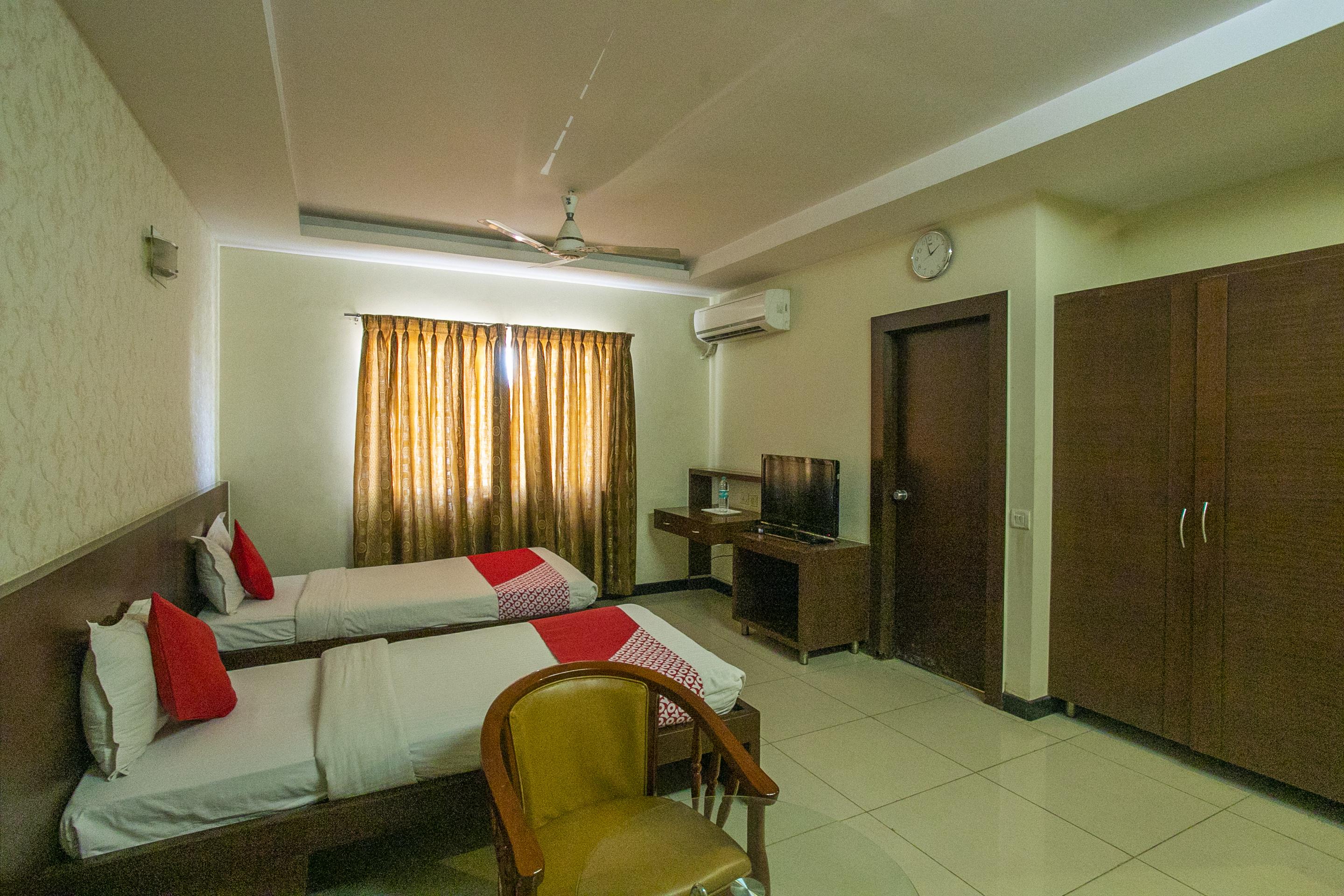 Hotel Oyo 27859 Agi Dynasty