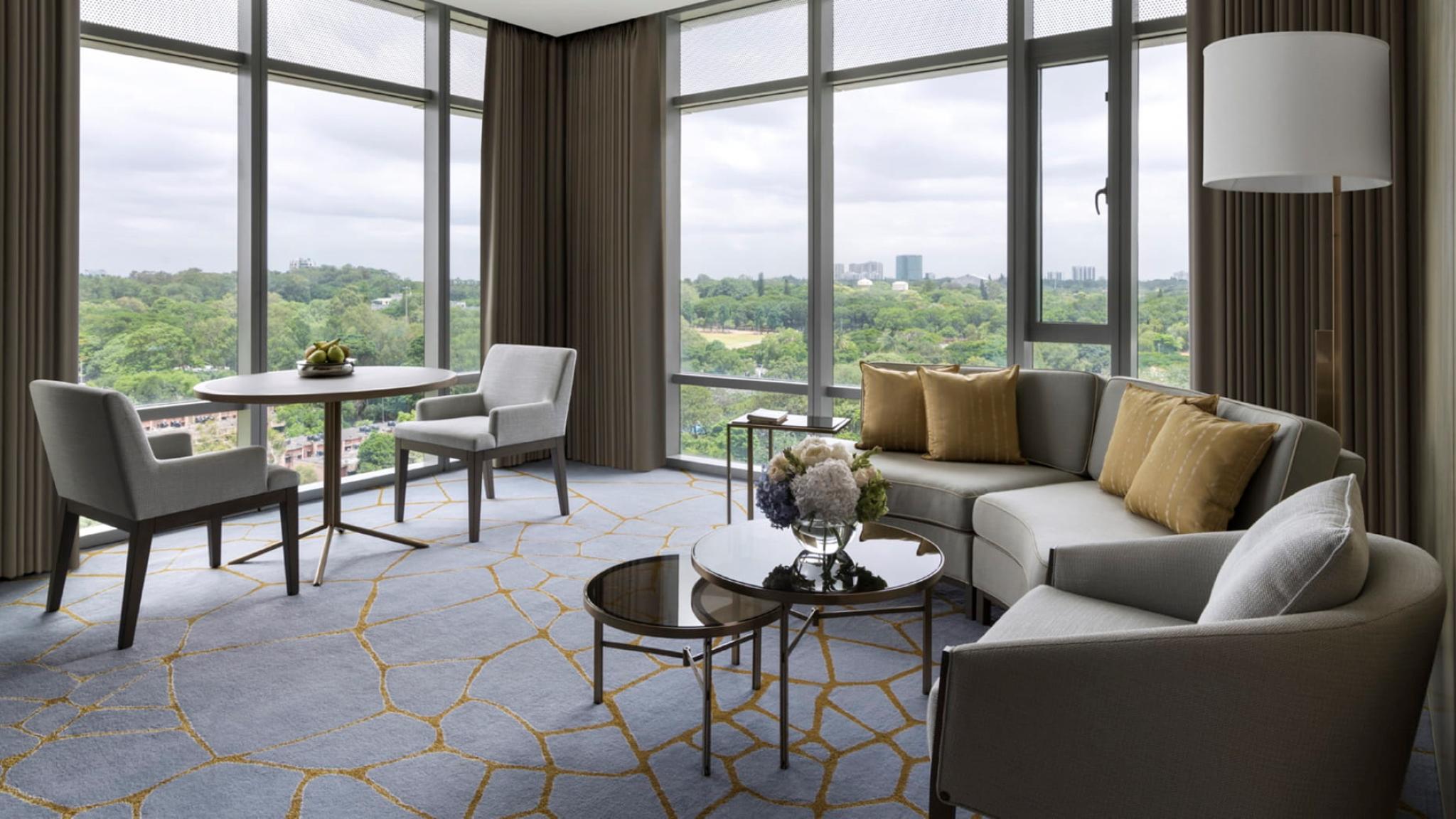 Hotel Four Seasons At Embassy One Bangalore