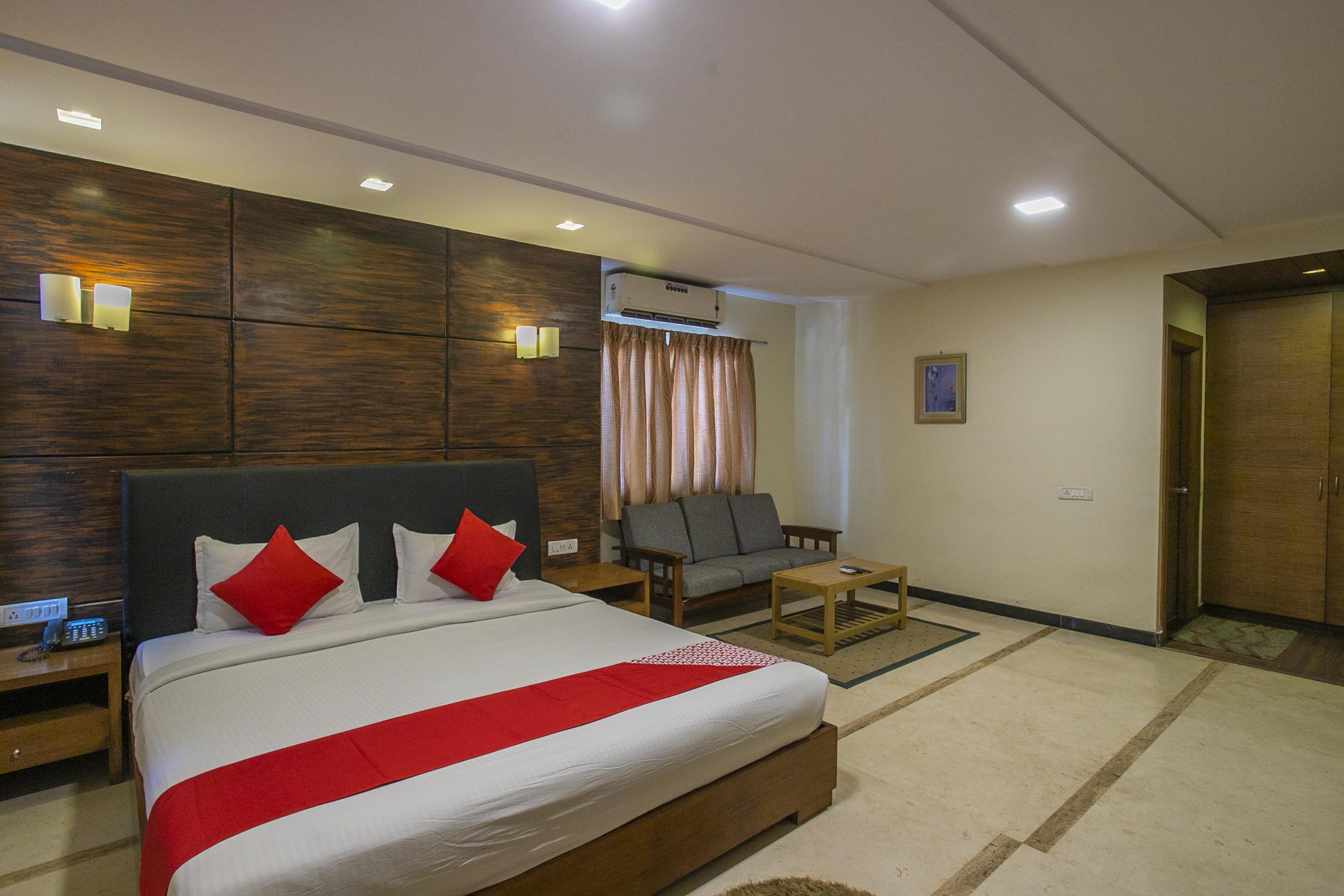 Hotel Oyo 27859 Agi Dynasty Bangalore