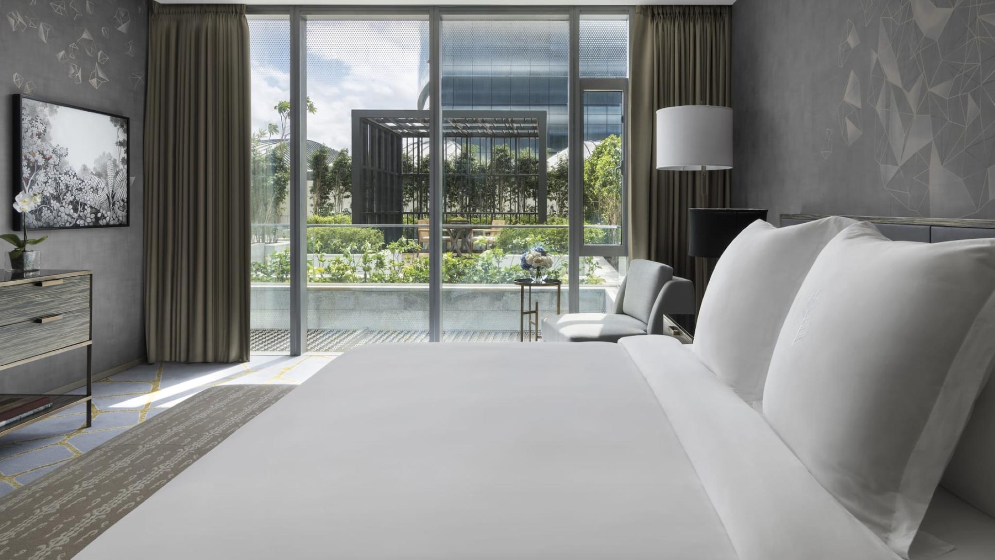 Four Seasons At Embassy One 5* Bangalore