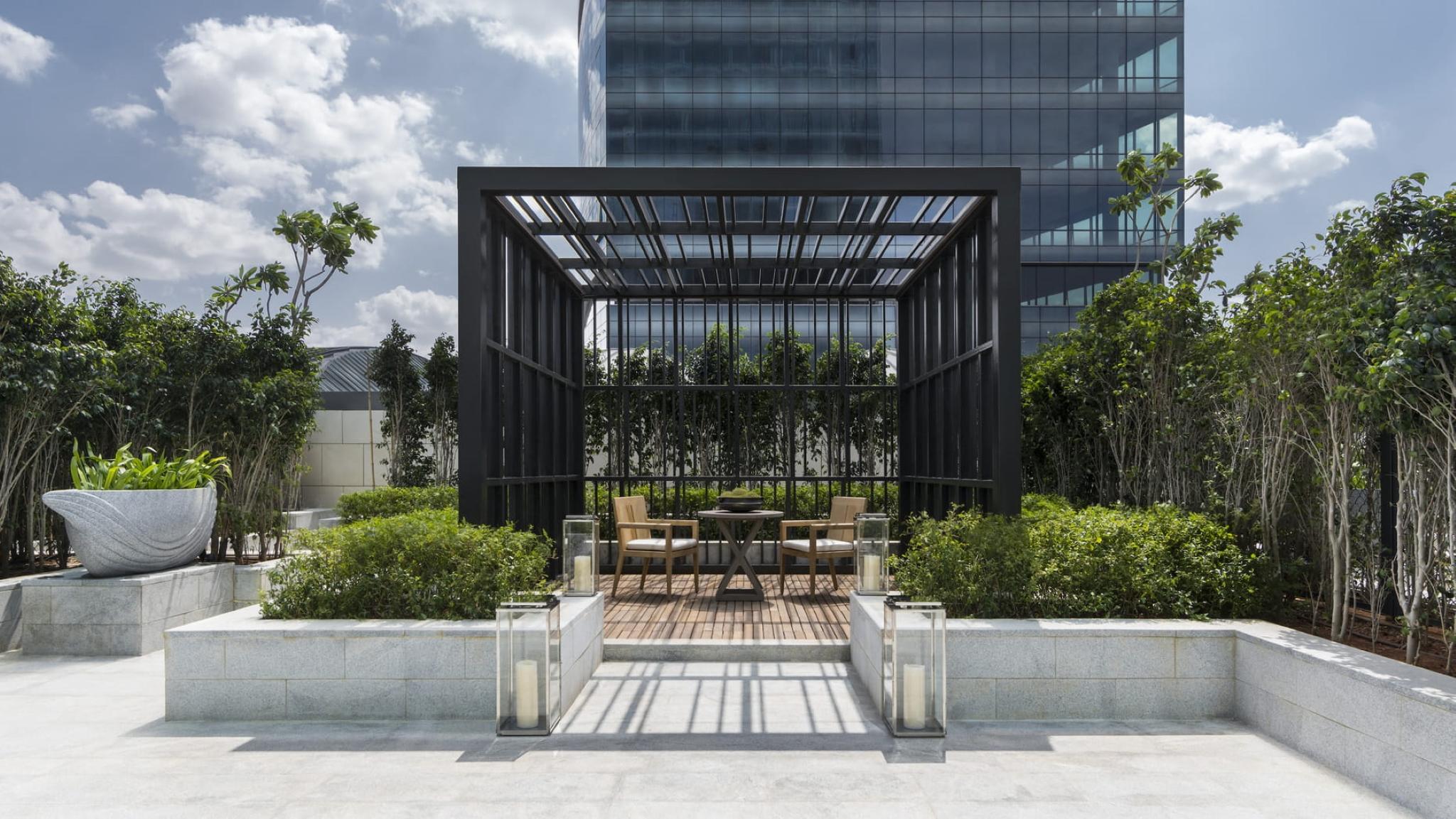Four Seasons At Embassy One Hotel