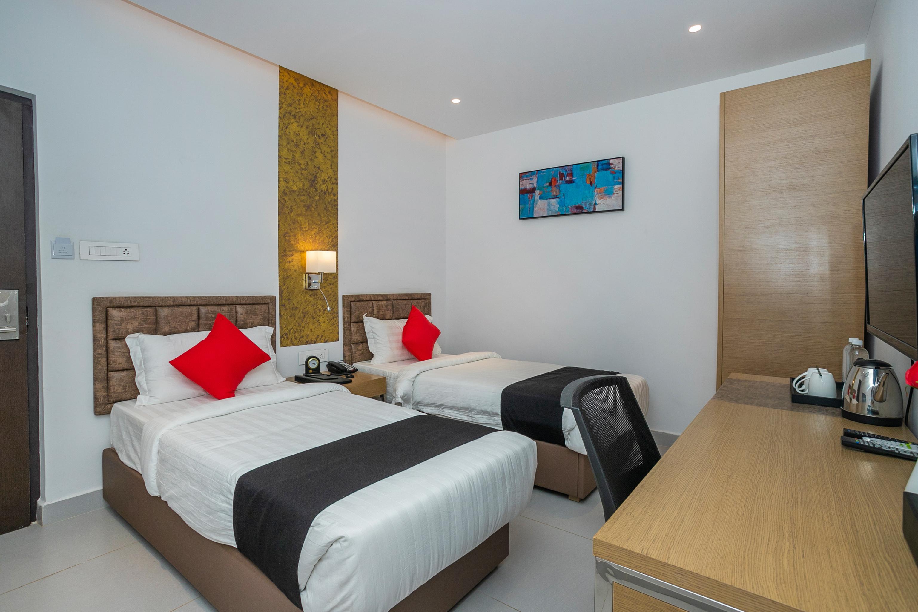 Hotel Capital O 36137 Vihaari 24 Business Bangalore