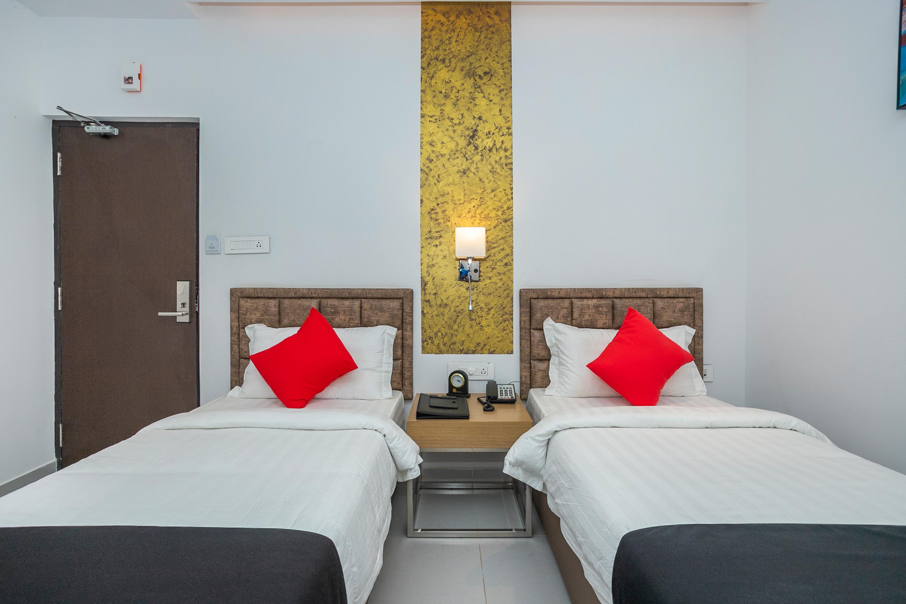 Hotel Capital O 36137 Vihaari 24 Business Bangalore