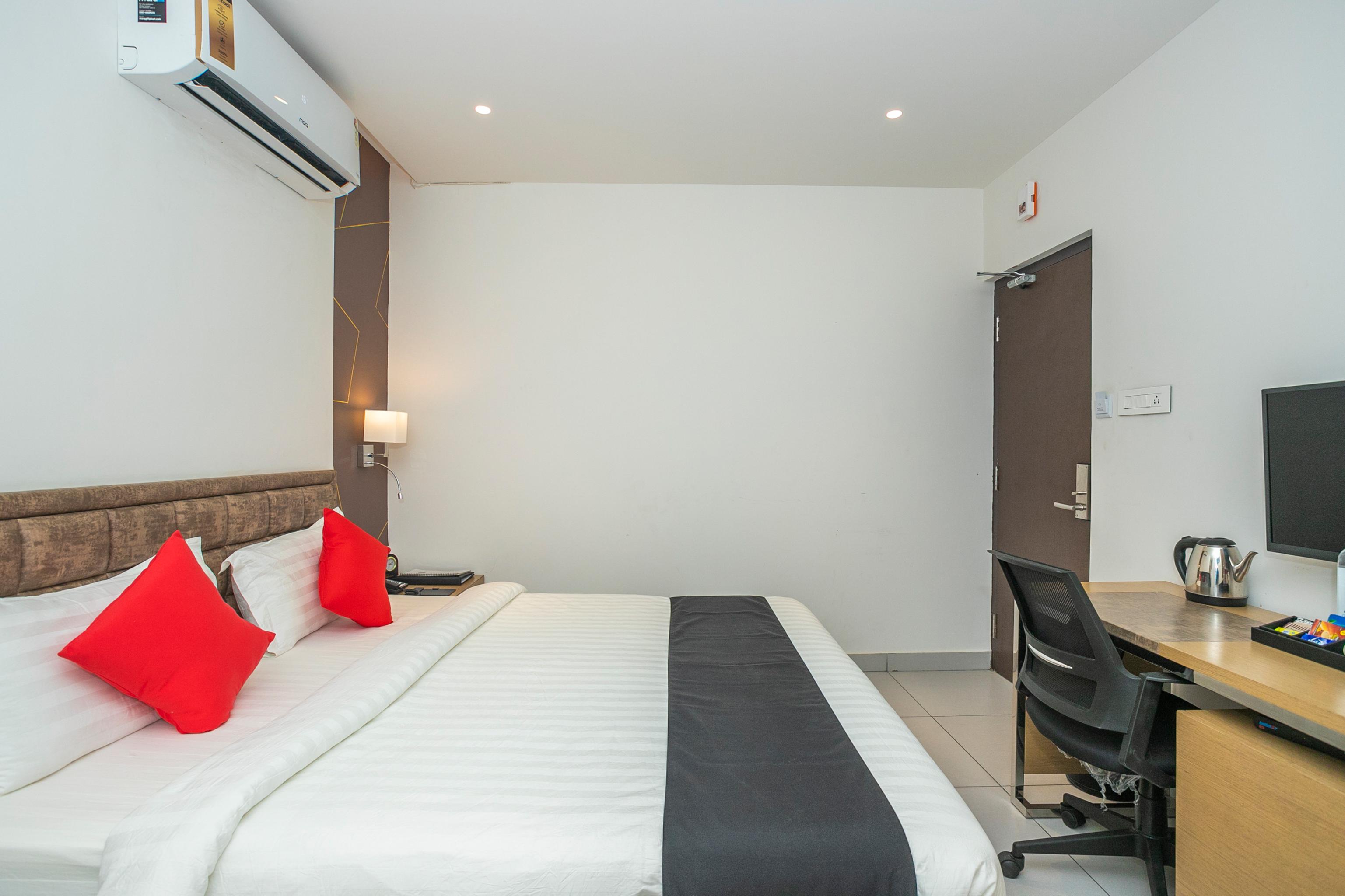 Capital O 36137 Vihaari 24 Business Hotel Bangalore