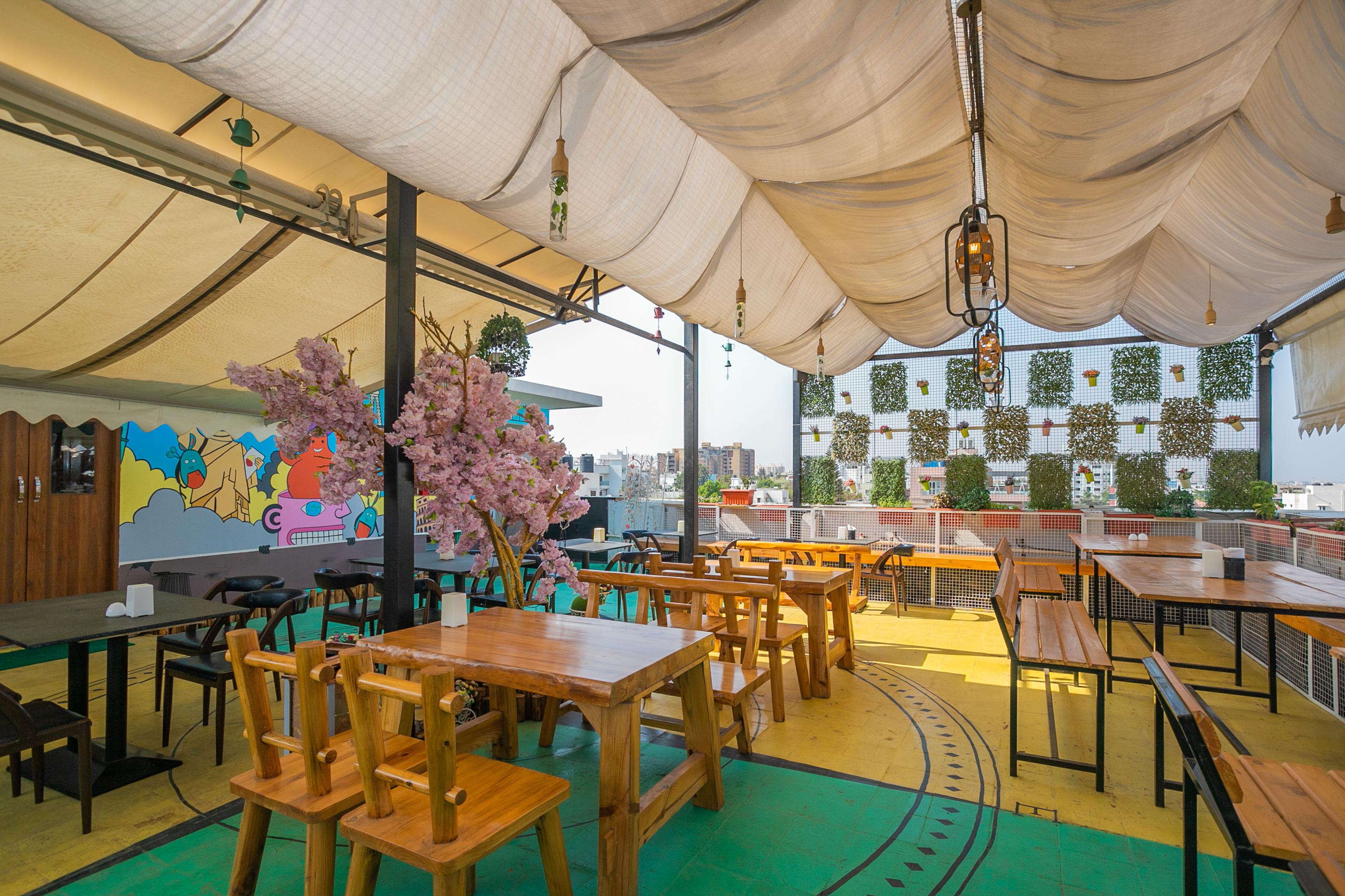 Capital O 36137 Vihaari 24 Business Hotel Bangalore