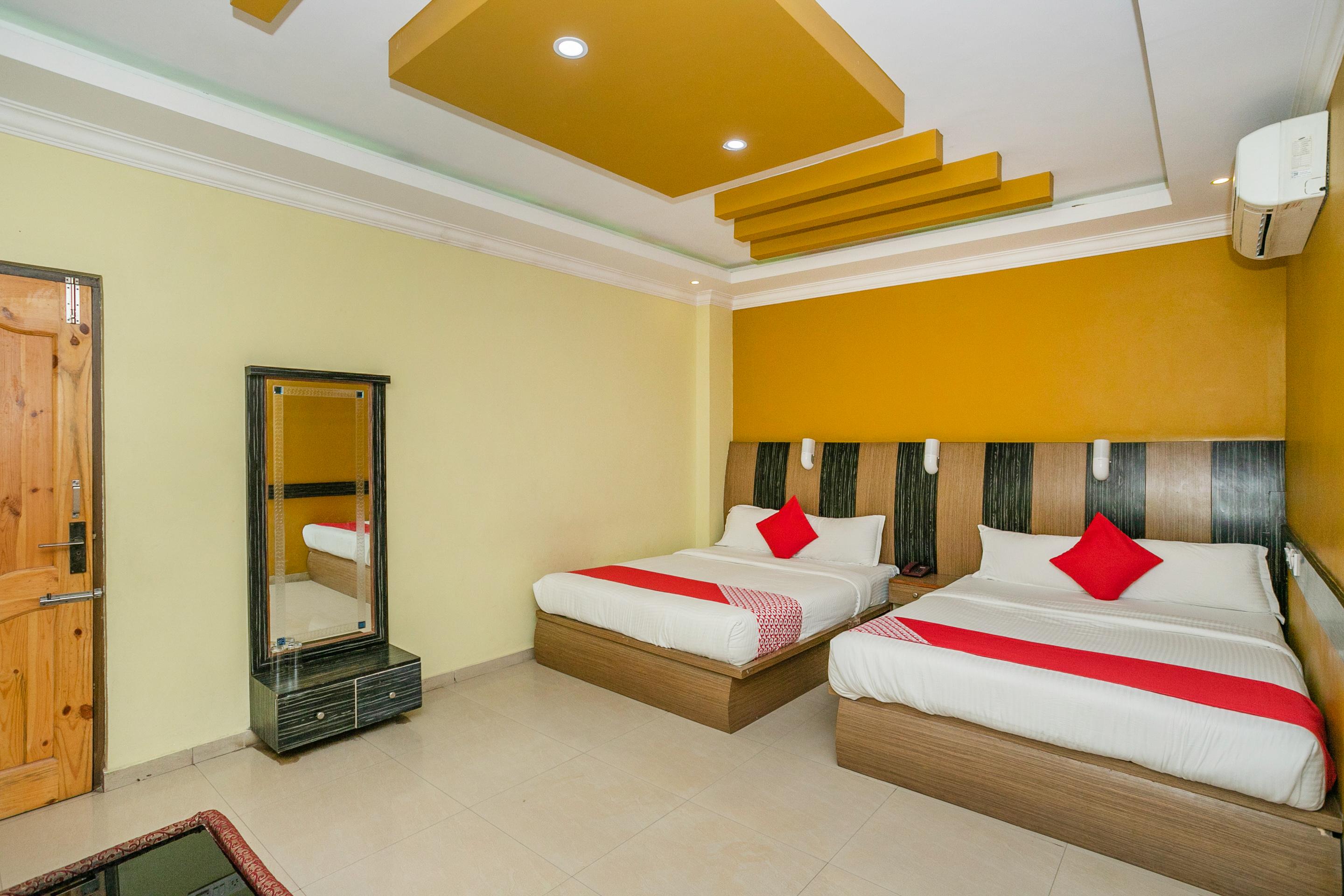 Oyo 436 Emirates Hotel 3*