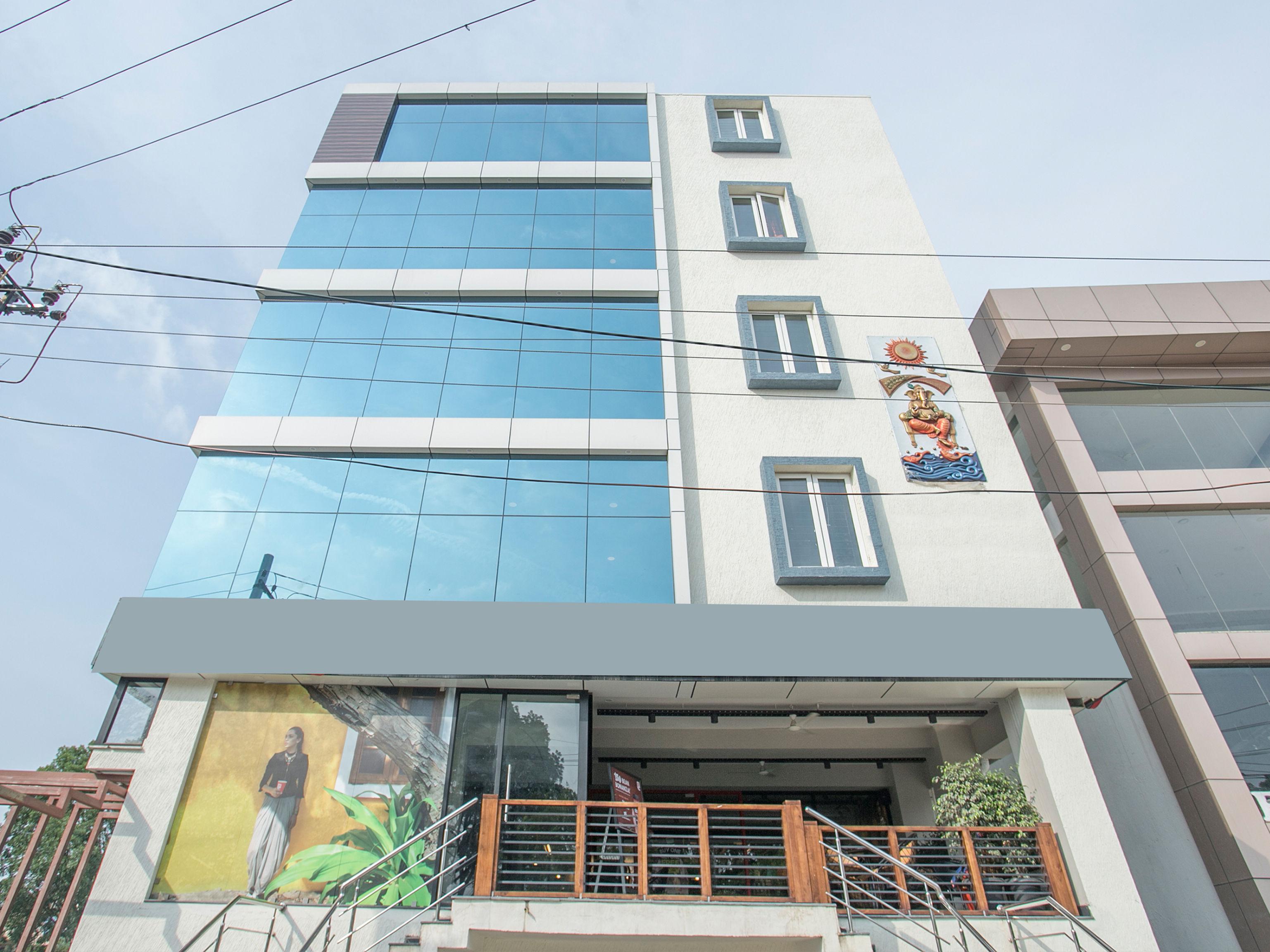 Townhouse Hbr Layout Hotel Bangalore