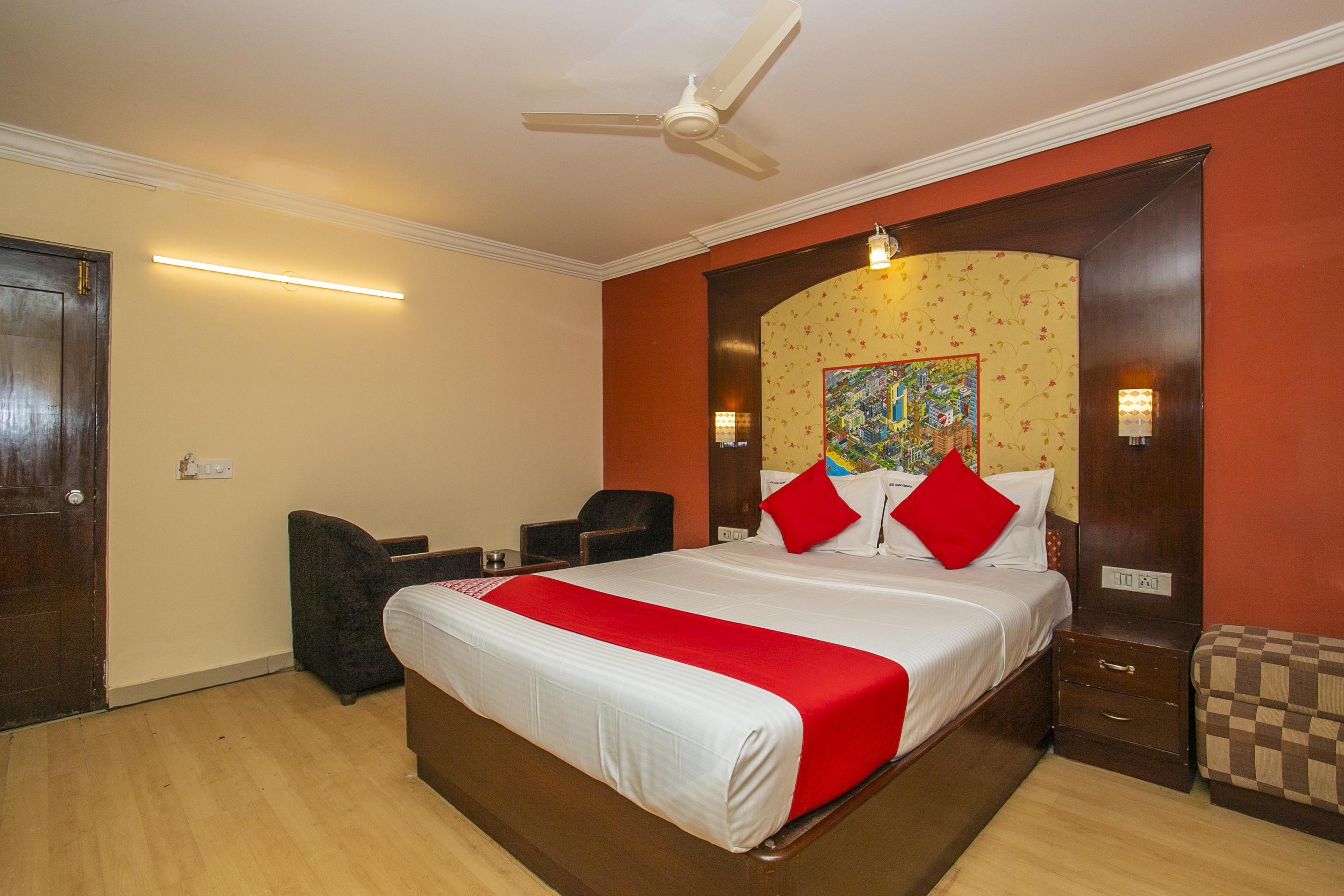 Classic Comfort Hotel *