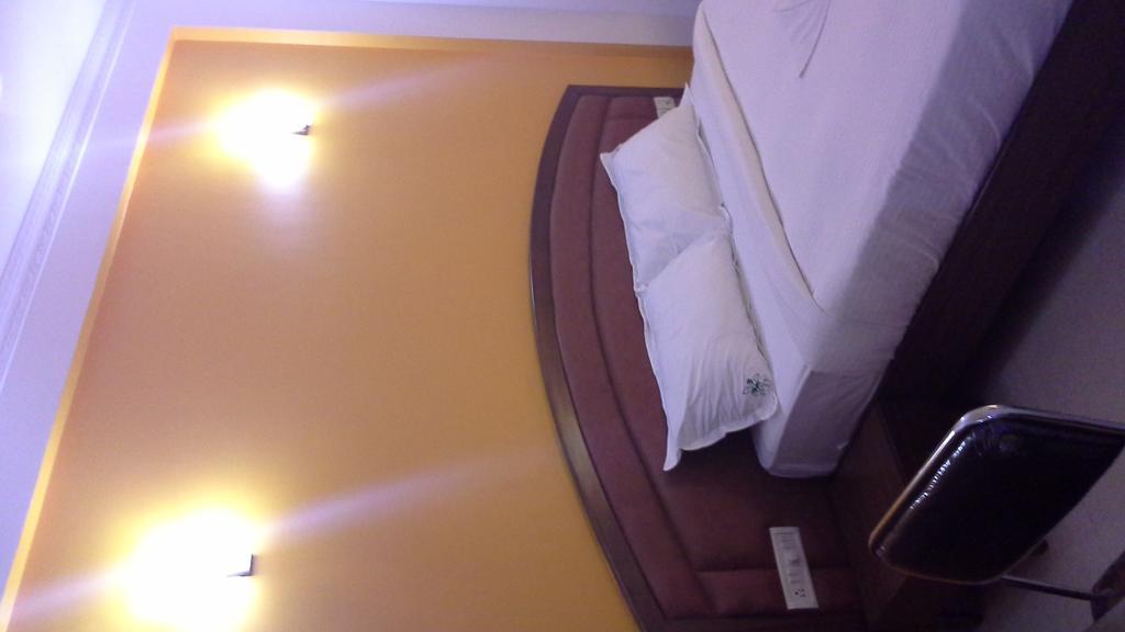 Aga West Park Hotel 3*
