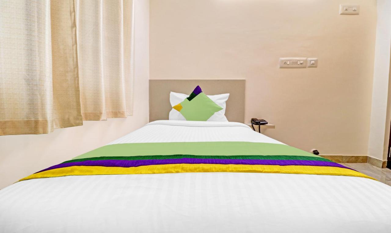 Treebo Apple Villa, 30 Mins From Airport 3*