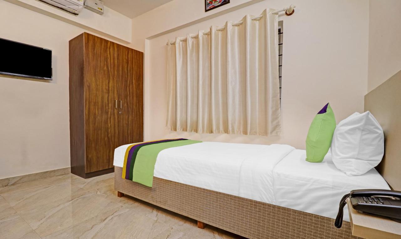 Treebo Apple Villa, 30 Mins From Airport Hotel