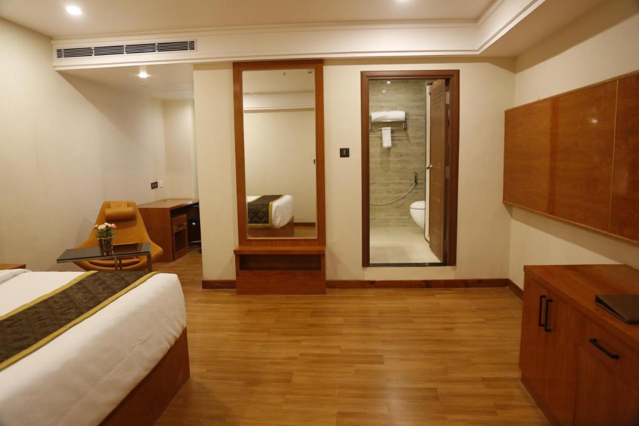 Hotel Leroy Grand - Yeshwanthpur 4*