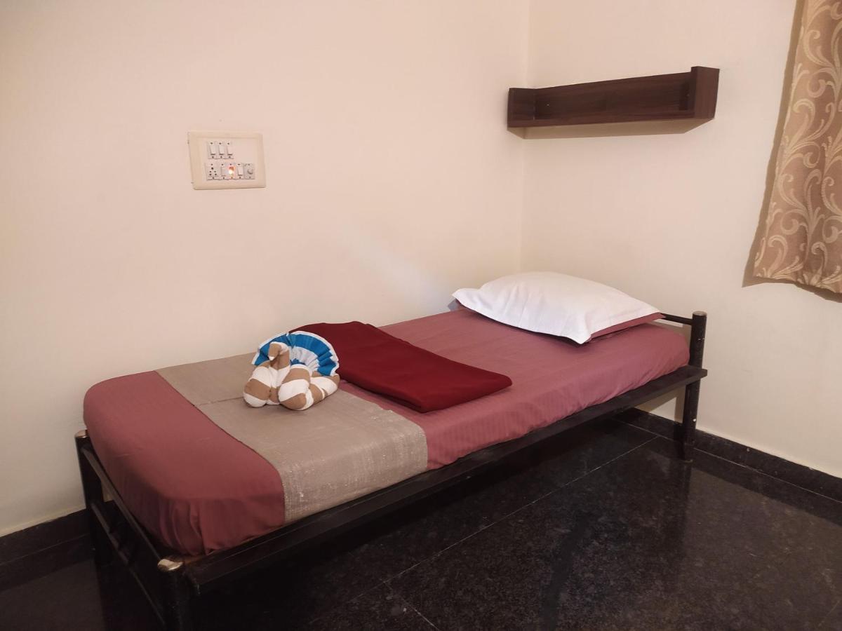 Hotel Sry Comfort Bangalore