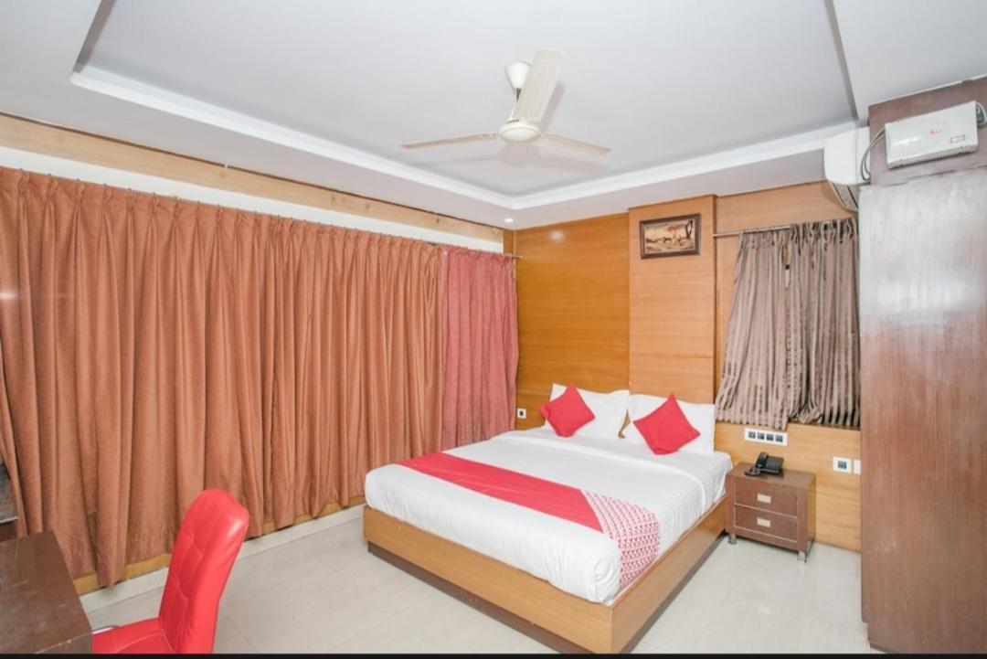 Westernsuites / Hotel Bangalore