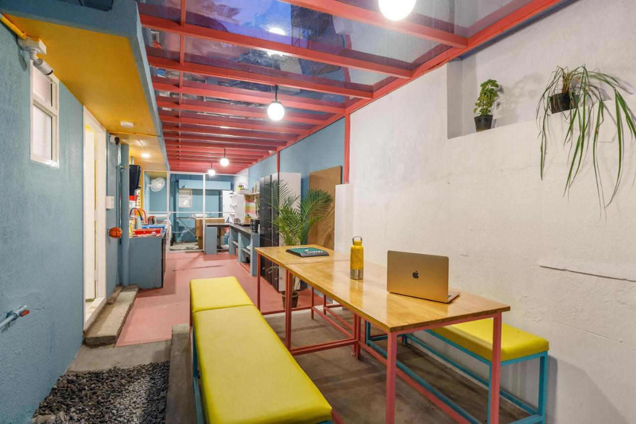 Locul Midtown-indiranagar Hostel Bangalore