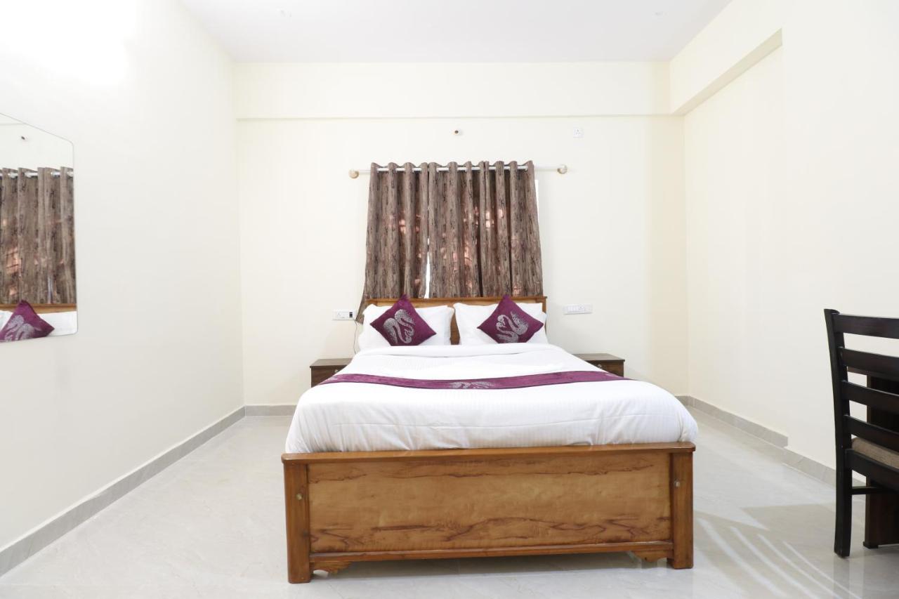 Hotel Kings Palace Manyata Bangalore
