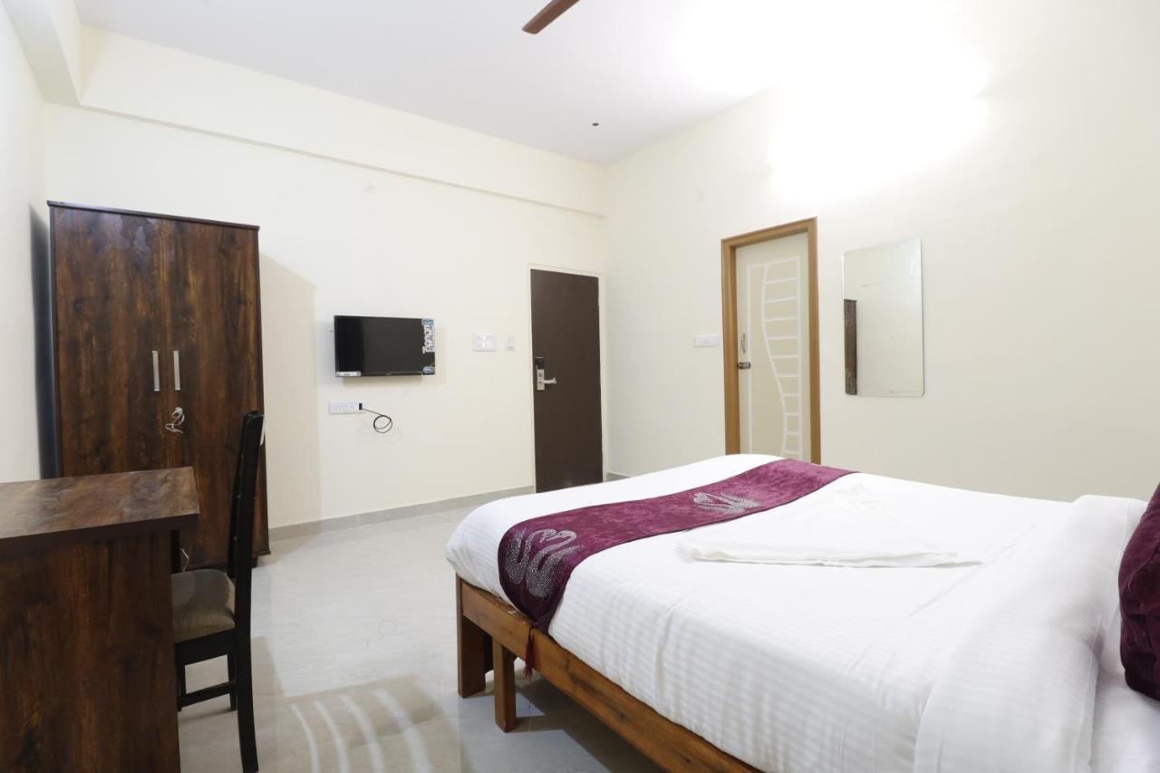 Kings Palace Manyata 3* Bangalore