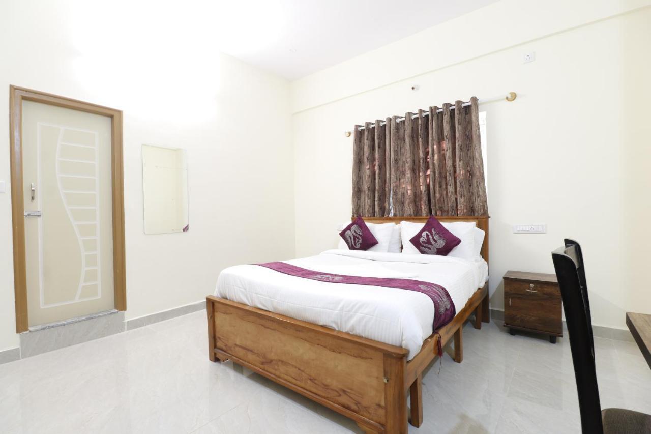 Kings Palace Manyata Hotel 3*
