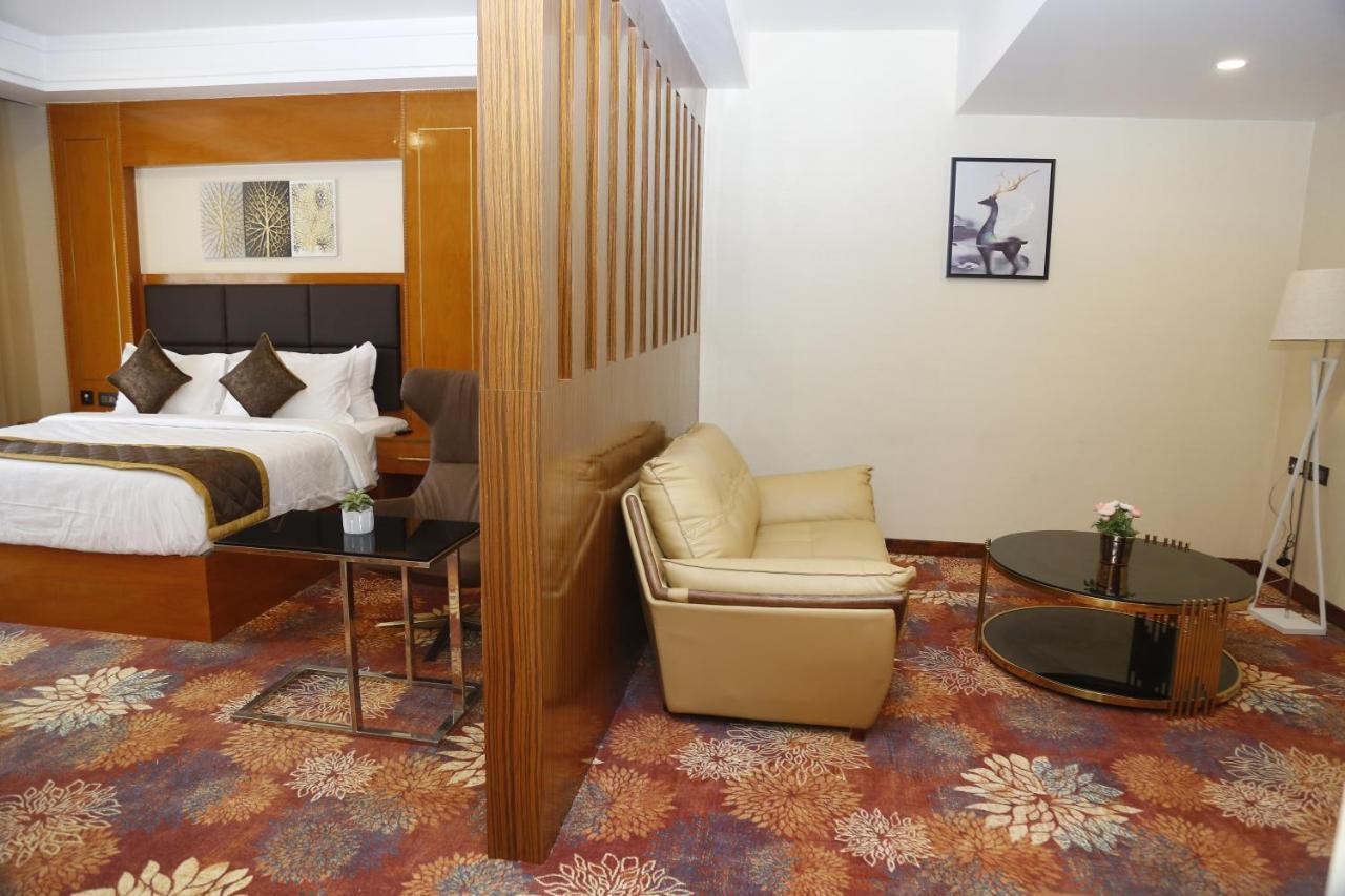 Leroy Grand - Yeshwanthpur Bangalore