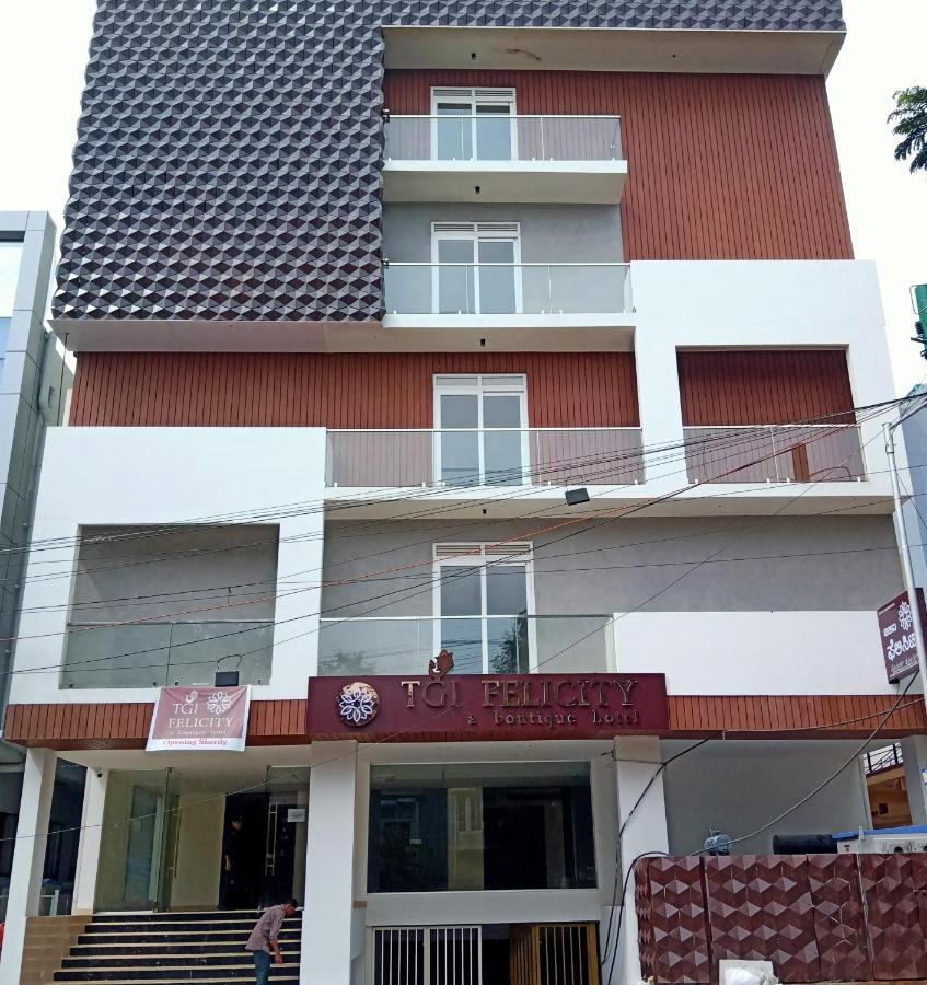 Tgi Felicity Hotel 3*