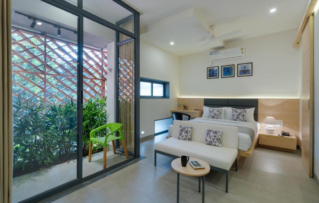 Hotel Iris Bangalore