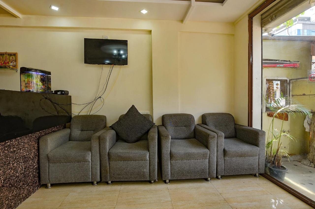 Hotel Fabhotel Emerald 3*
