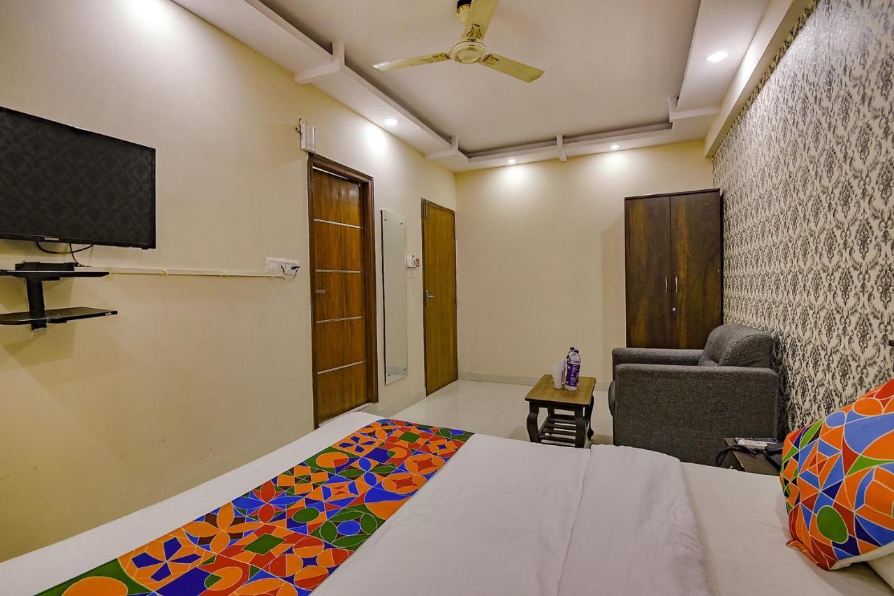 Fabhotel Emerald Hotel 3*