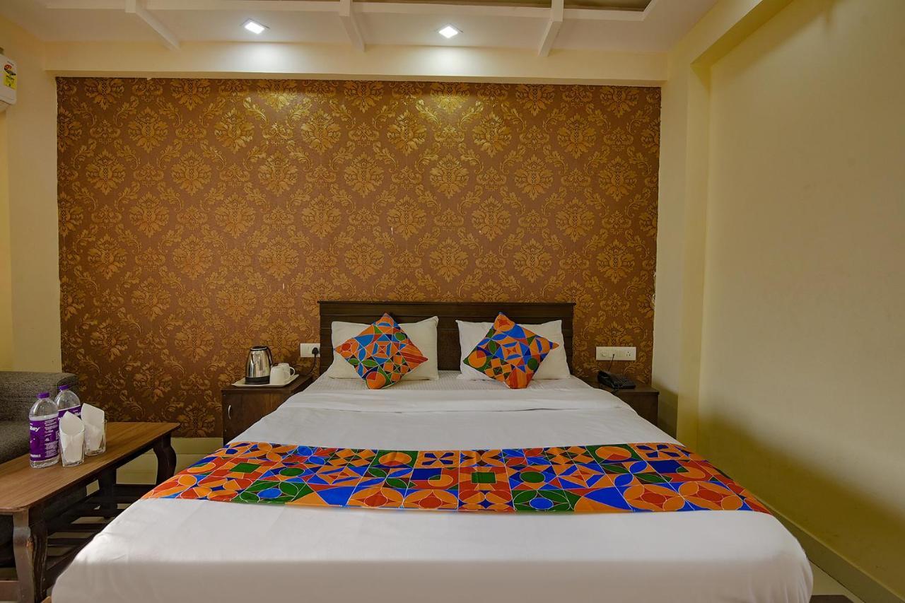 Hotel Fabhotel Emerald Bangalore