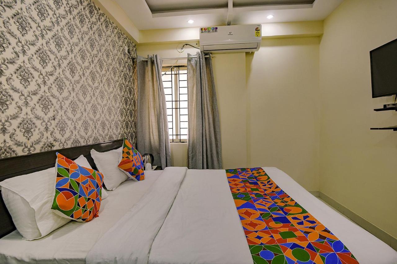Fabhotel Emerald Hotel