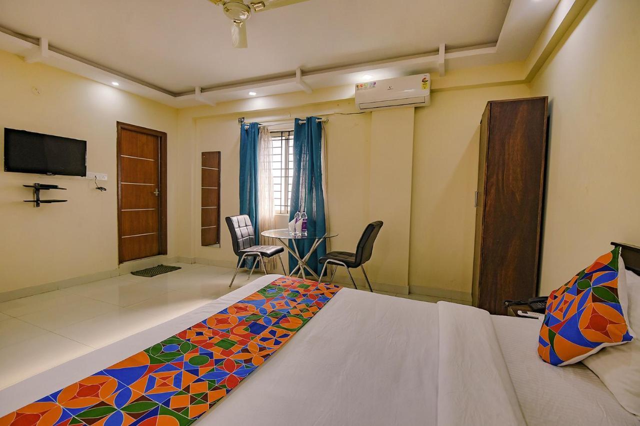 Fabhotel Emerald Hotel