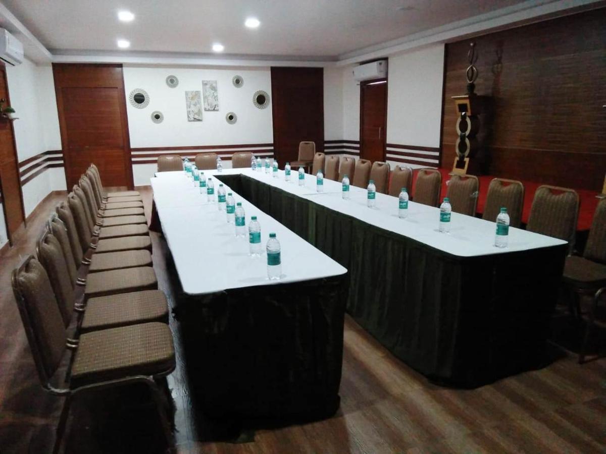 Dr Rajkumar International Hotel 3*