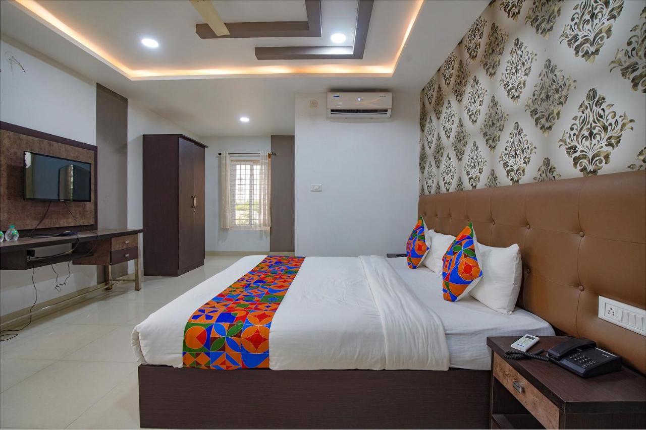 Krishna's Landmark Business Hotel- Near International Airport 3* Bangalore