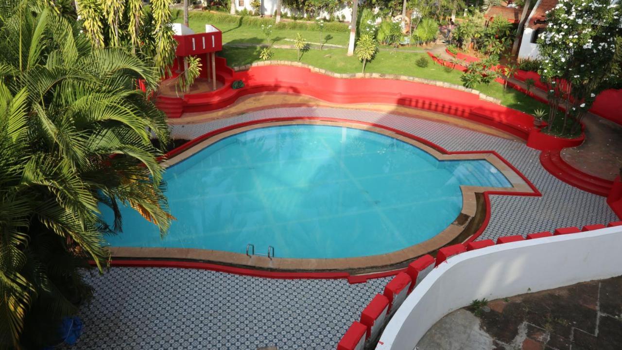 Bellaciao Resorts *