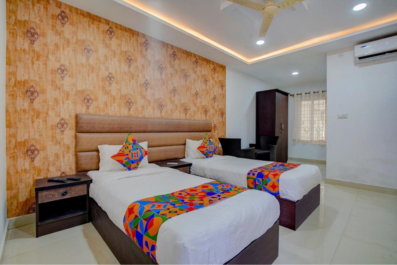 Hotel Krishna's Landmark Business Hotel- Near International Airport 3*