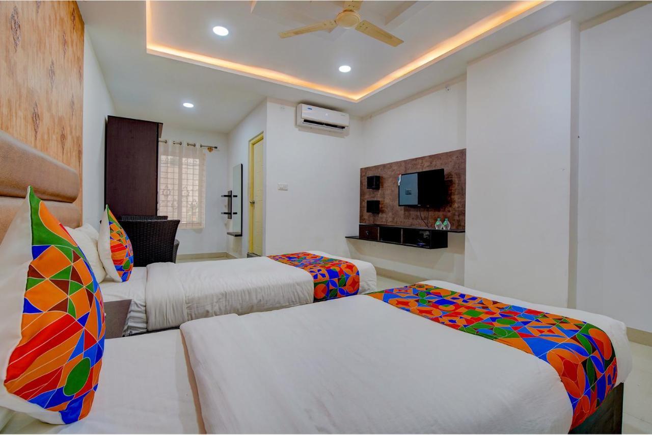Hotel Krishna's Landmark Business Hotel- Near International Airport 3*