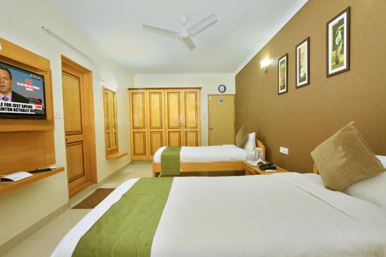 Bluemoon Log-inn Hotel 3*