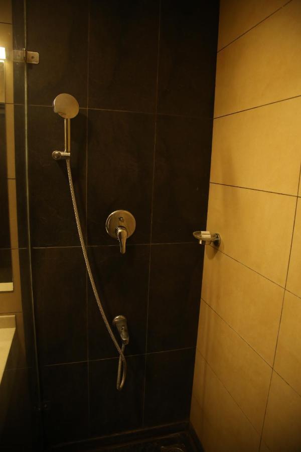 Hotel West 3*