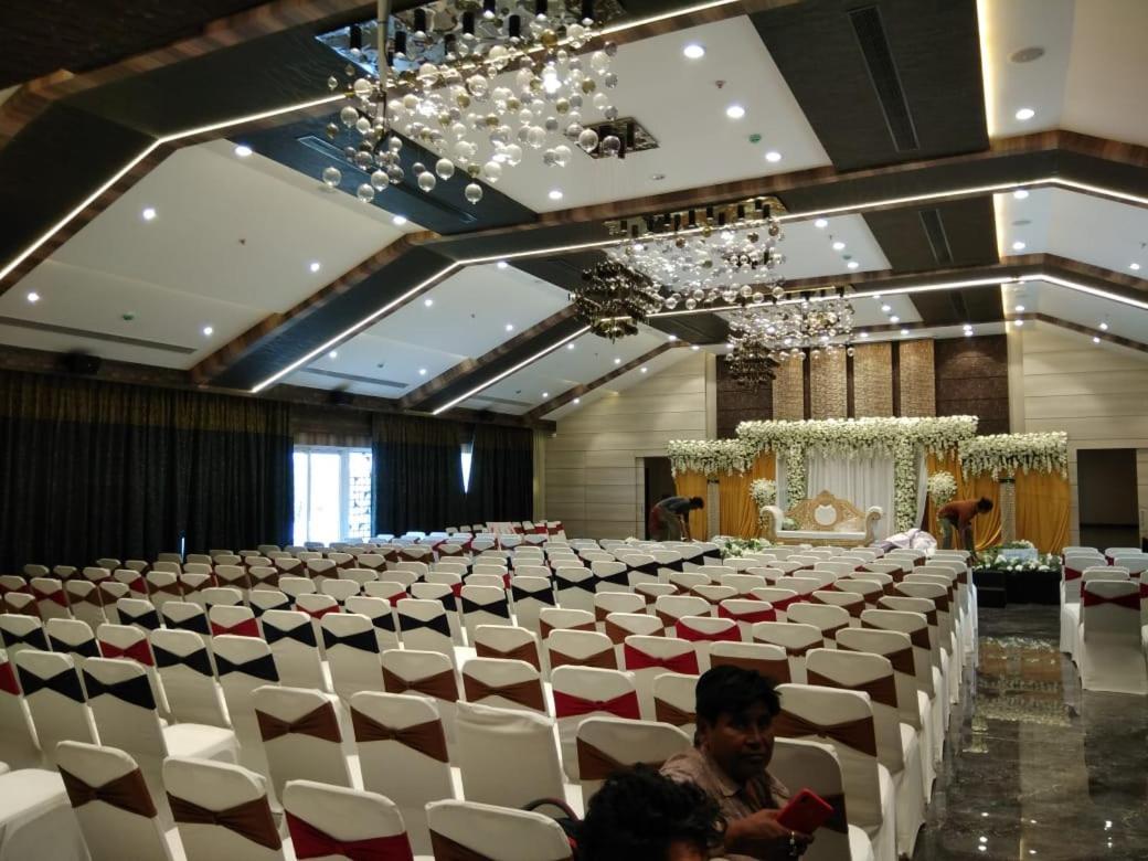 Hotel West 3*