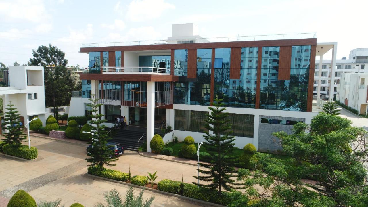 Vrr Astoria & Convention Center Resort