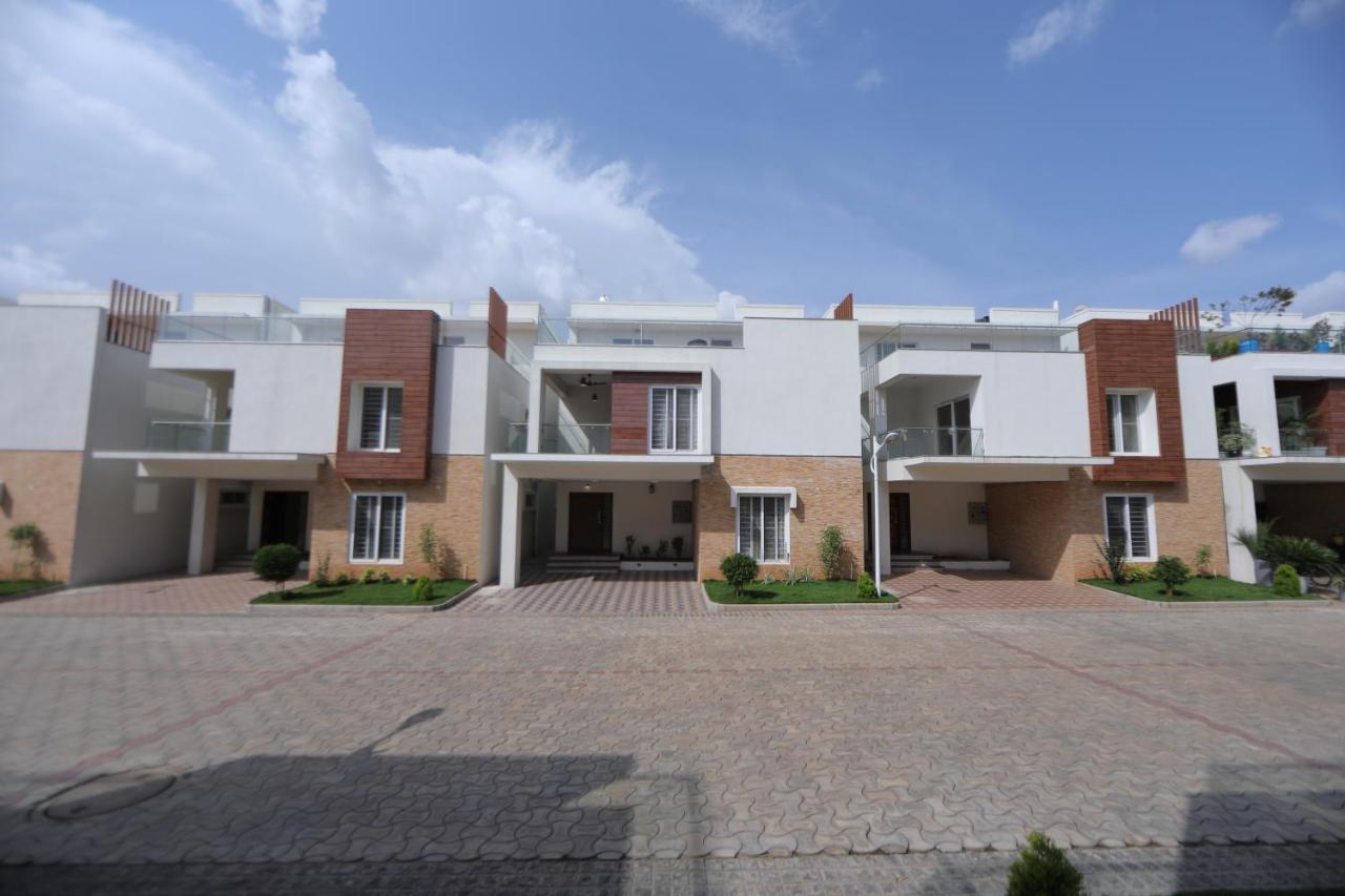 Vrr Astoria & Convention Center Resort Bangalore