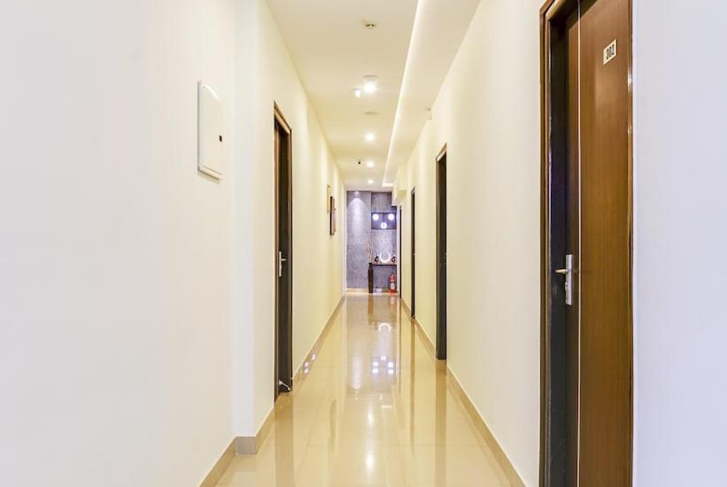 Ajantha Komforts, Hotel 2*