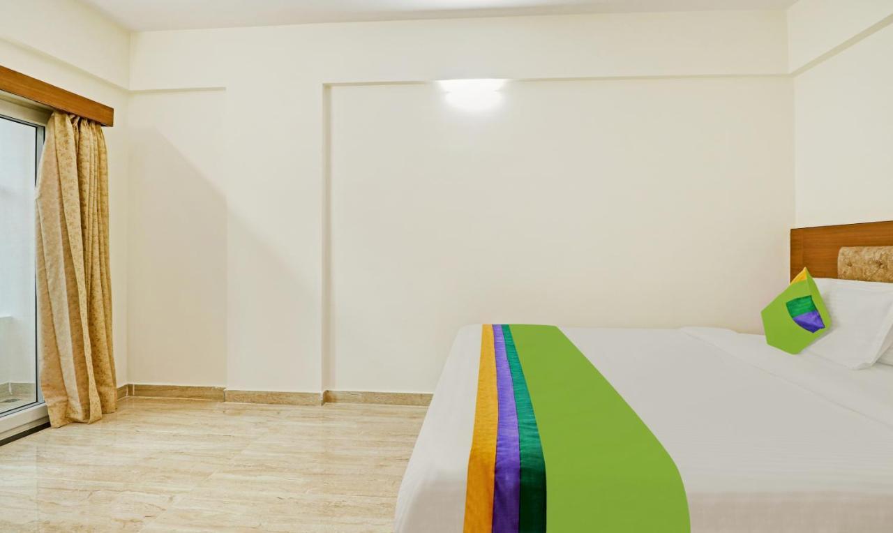 Treebo Celebrity And Hotel 3*