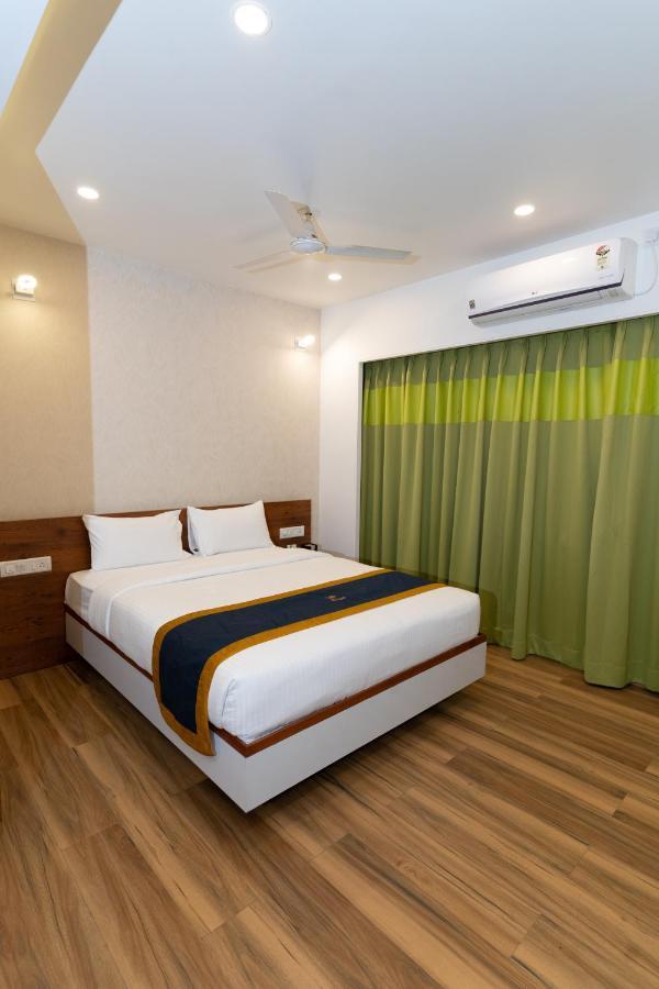 Regal Hotel